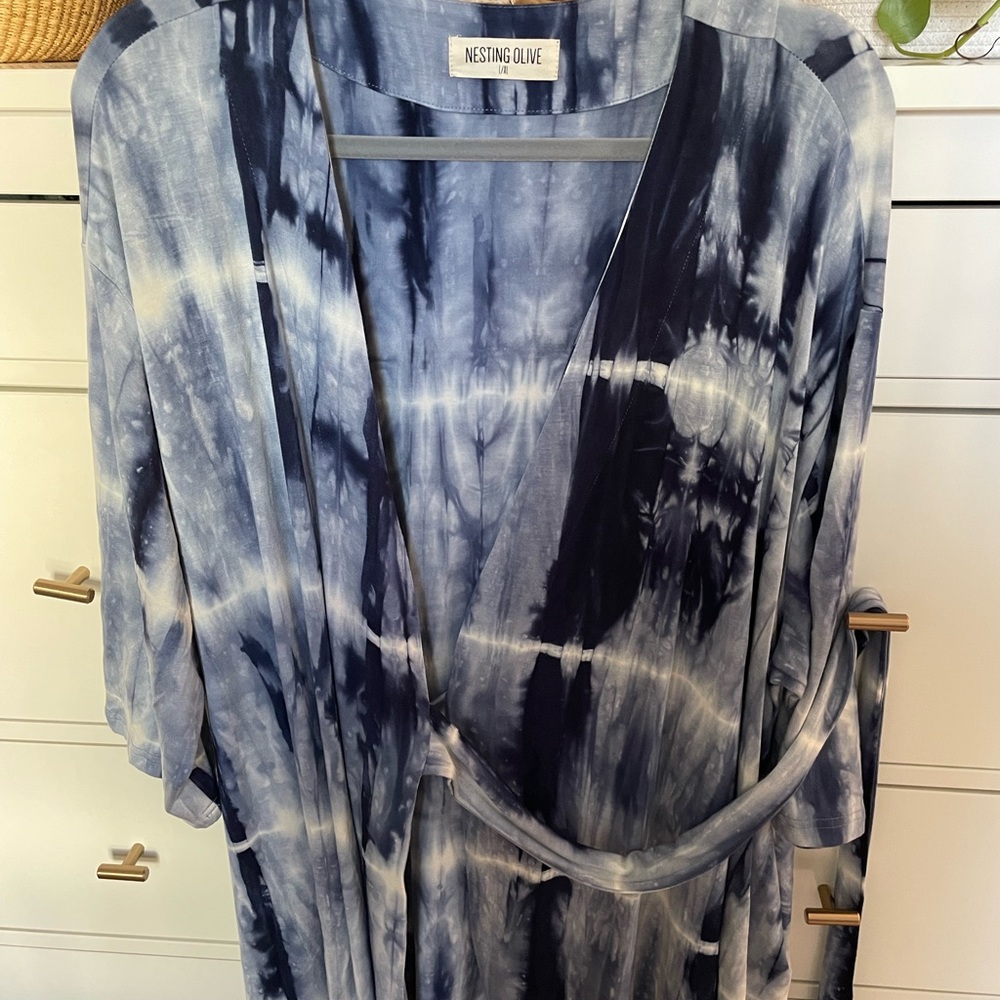 NESTING OLIVE ROBE - Picture 12 of 13